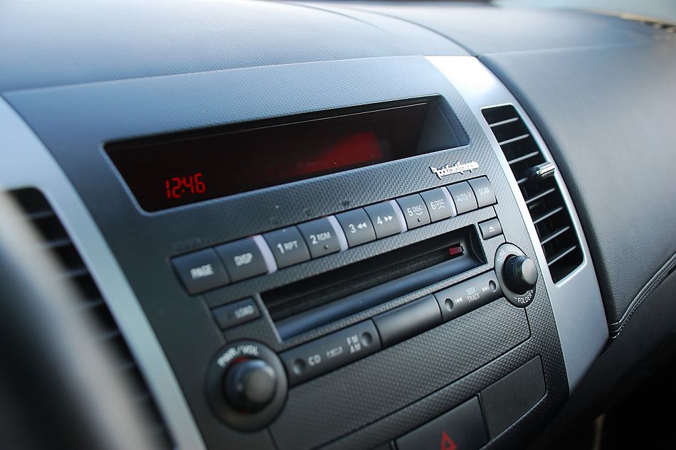 2010款欧蓝德EX3.0精英GT版内饰实拍