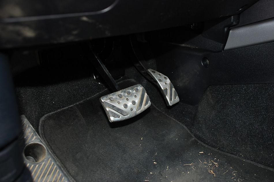 2010款欧蓝德EX3.0精英GT版内饰实拍