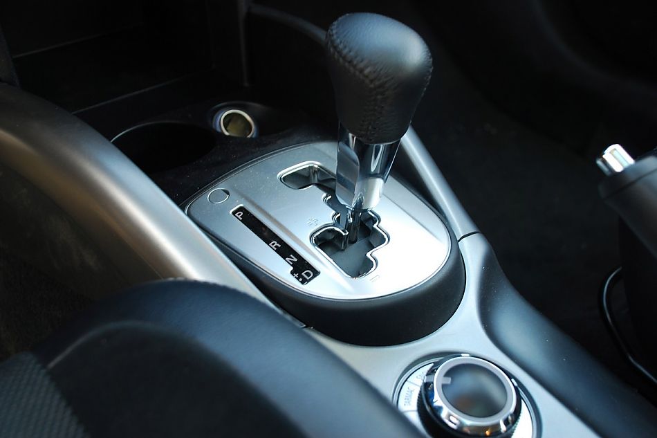 2010款欧蓝德EX3.0精英GT版内饰实拍