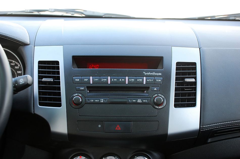 2010款欧蓝德EX3.0精英GT版内饰实拍