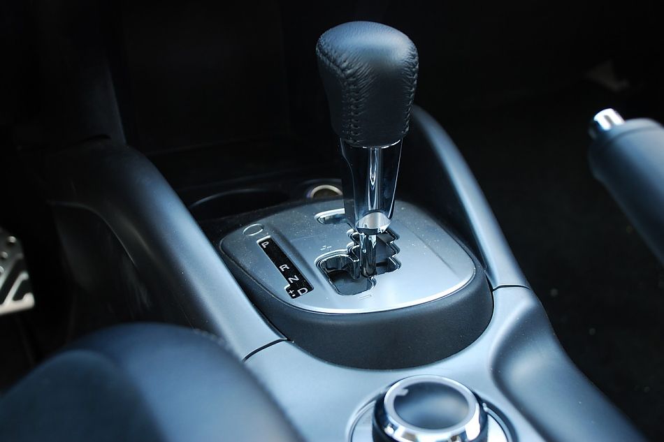 2010款欧蓝德EX3.0精英GT版内饰实拍