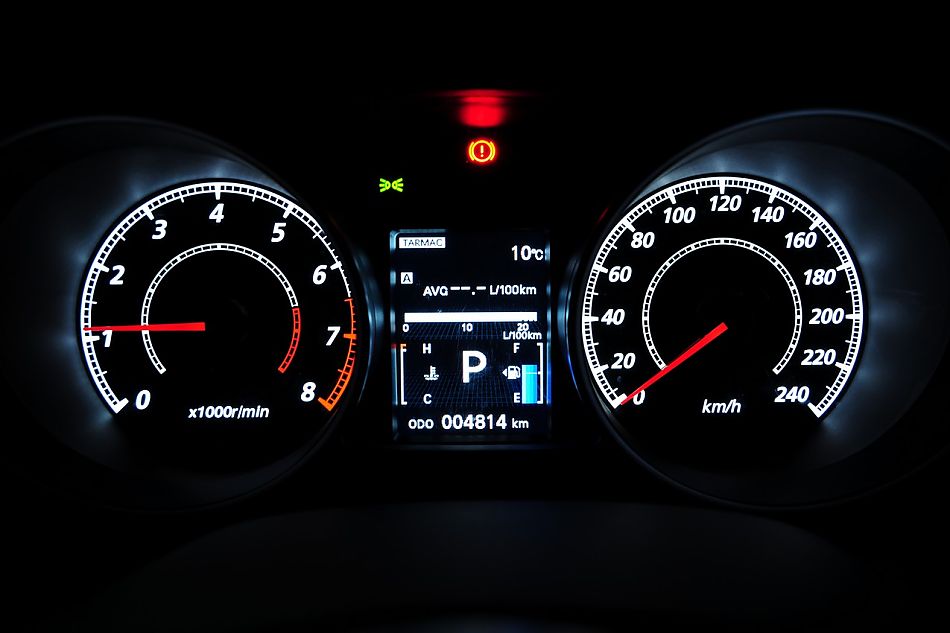 2010款欧蓝德EX3.0精英GT版内饰实拍