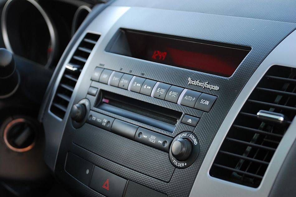 2010款欧蓝德EX3.0精英GT版内饰实拍