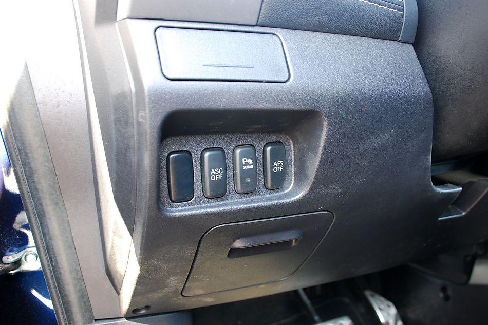 2010款欧蓝德EX3.0精英GT版内饰实拍