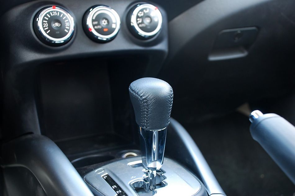 2010款欧蓝德EX3.0精英GT版内饰实拍