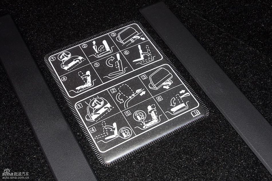 2010款三菱欧蓝德EX内饰实拍图