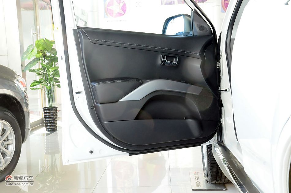 2012款欧蓝德EX劲界实拍