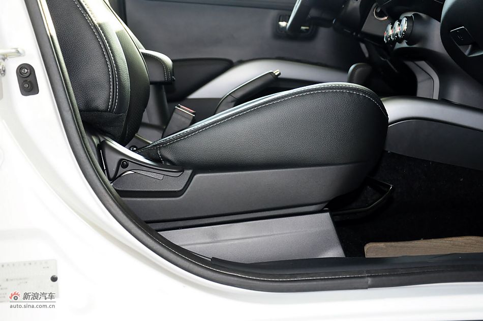 2012款欧蓝德EX劲界实拍