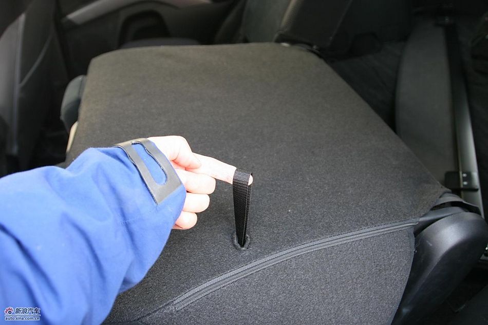 三菱欧蓝德EX劲界2.0运动版内饰及细节