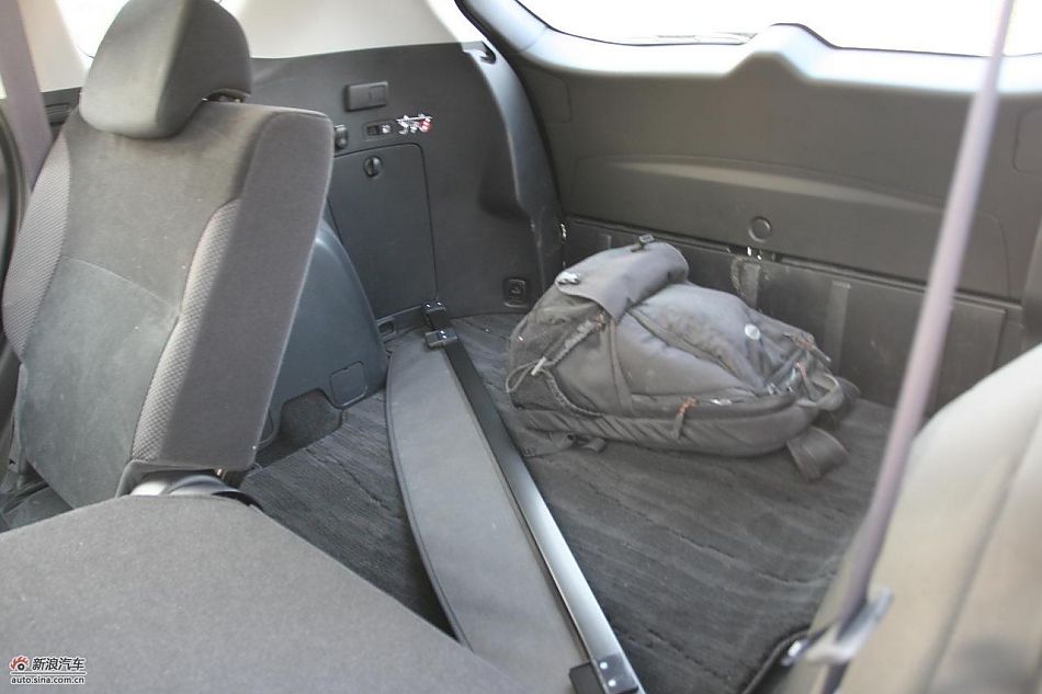 三菱欧蓝德EX劲界2.0运动版内饰及细节