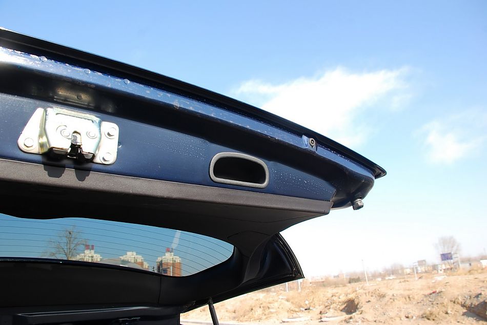 2010款欧蓝德EX3.0精英GT版细节实拍