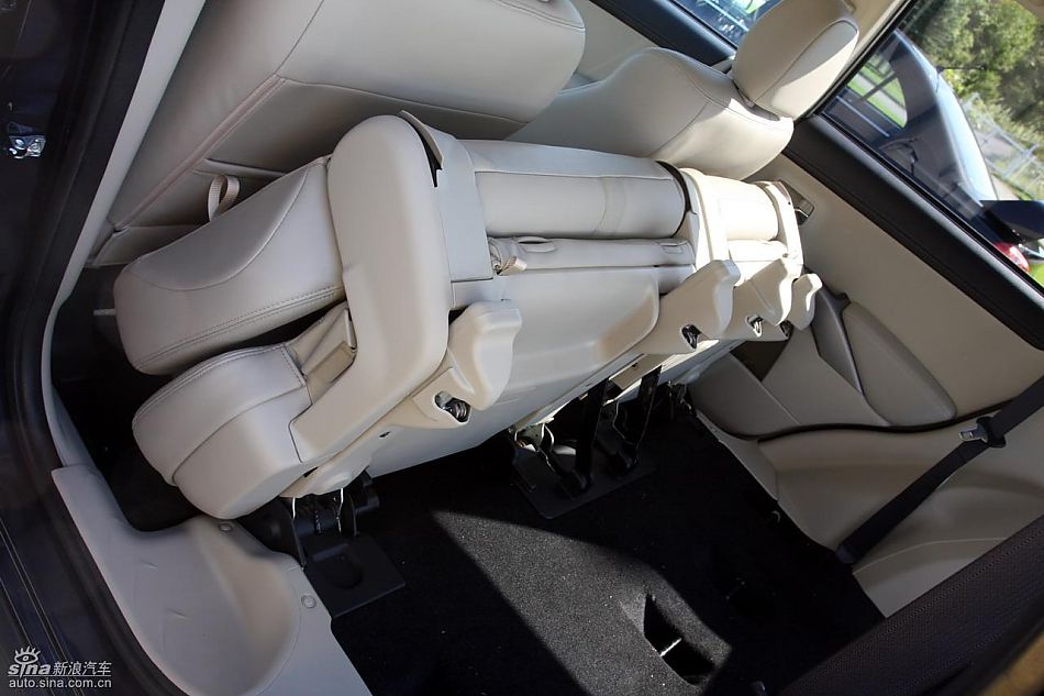 2010款三菱欧蓝德EX内饰实拍图