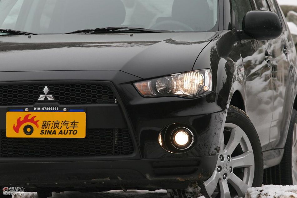 三菱欧蓝德EX劲界2.0运动版外观及细节