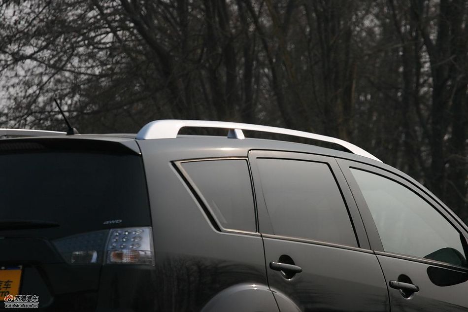 三菱欧蓝德EX劲界2.0运动版外观及细节