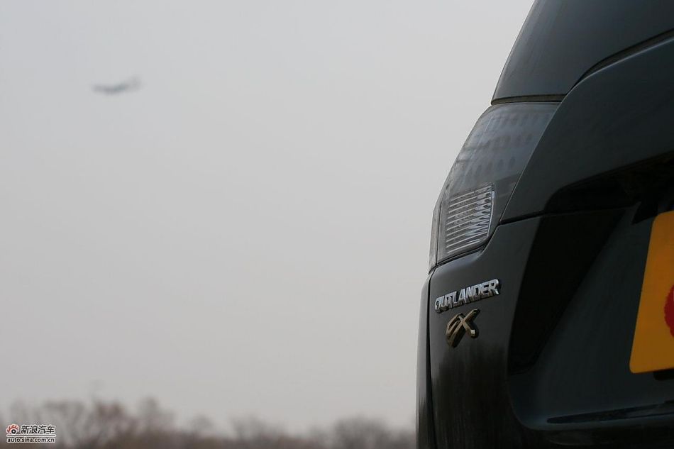 三菱欧蓝德EX劲界2.0运动版外观及细节