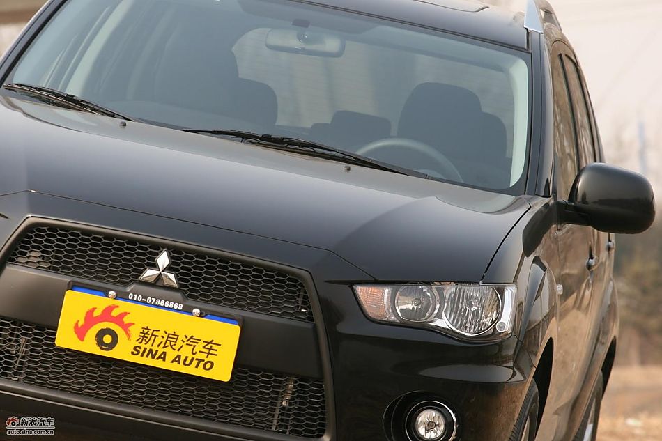 三菱欧蓝德EX劲界2.0运动版外观及细节