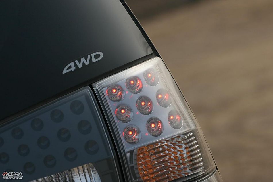 三菱欧蓝德EX劲界2.0运动版外观及细节