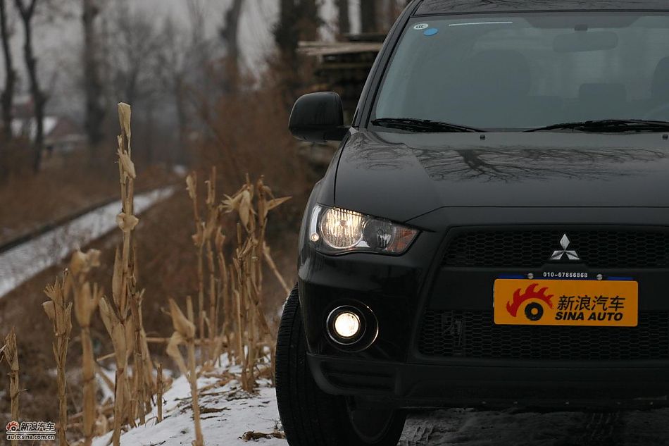 三菱欧蓝德EX劲界2.0运动版外观及细节