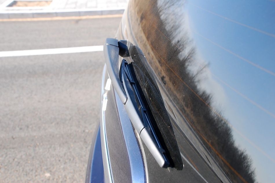 2010款欧蓝德EX3.0精英GT版外观实拍