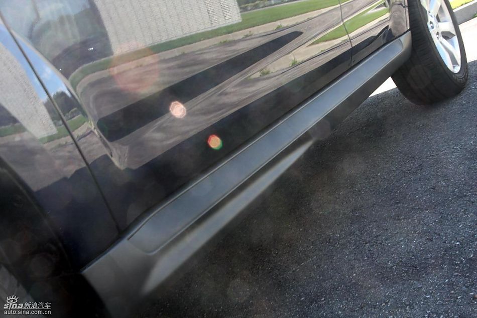 2010款三菱欧蓝德EX外观实拍图