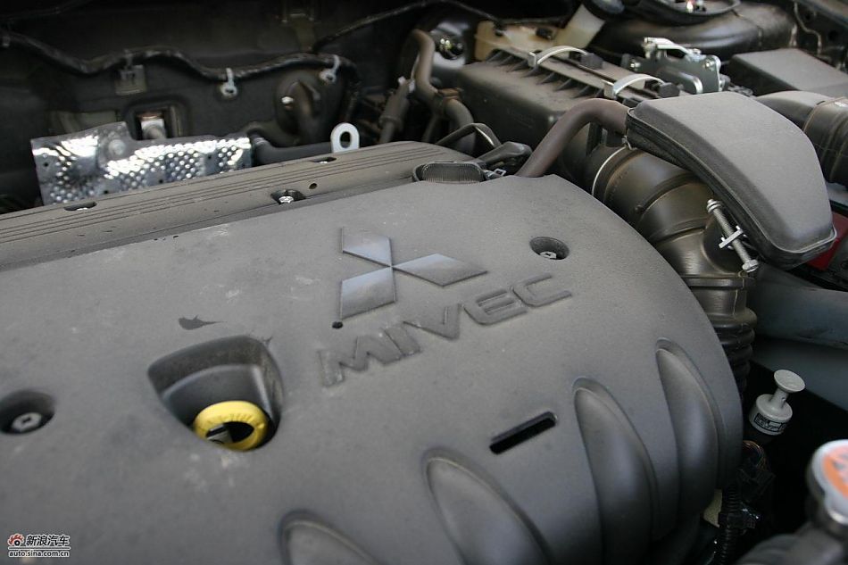 欧蓝德EX劲界2.0运动版发动机与底盘