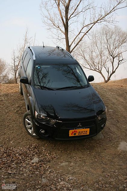 三菱欧蓝德EX劲界2.0运动版四驱体验