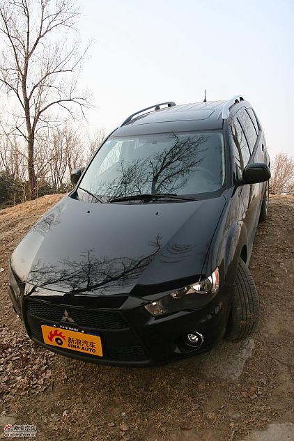 三菱欧蓝德EX劲界2.0运动版四驱体验