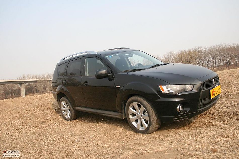 三菱欧蓝德EX劲界2.0运动版四驱体验