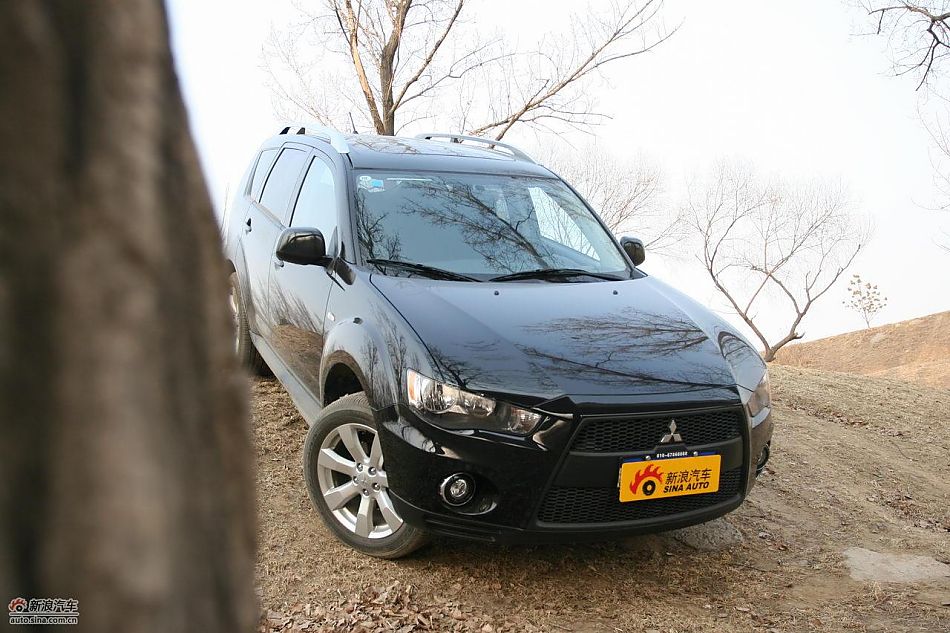 三菱欧蓝德EX劲界2.0运动版四驱体验