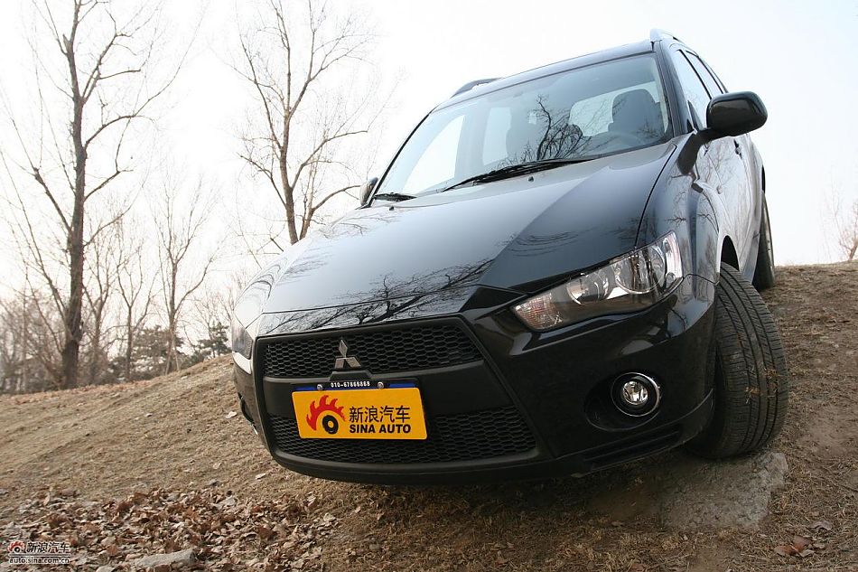 三菱欧蓝德EX劲界2.0运动版四驱体验