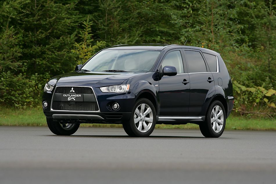 2010款三菱欧蓝德外观资料图