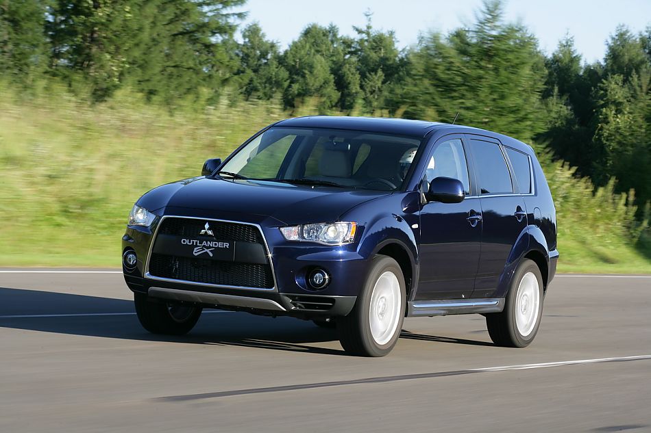 2010款三菱欧蓝德资料图