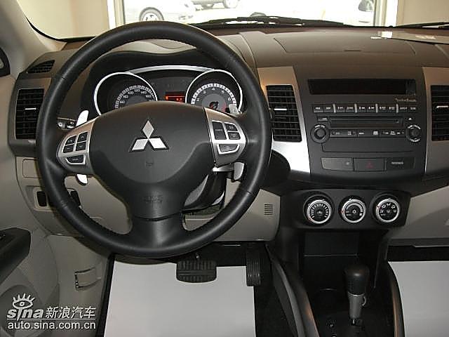 三菱Outlander EX到店实拍图