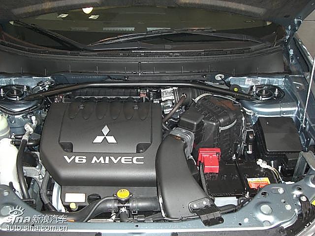 三菱Outlander EX到店实拍图