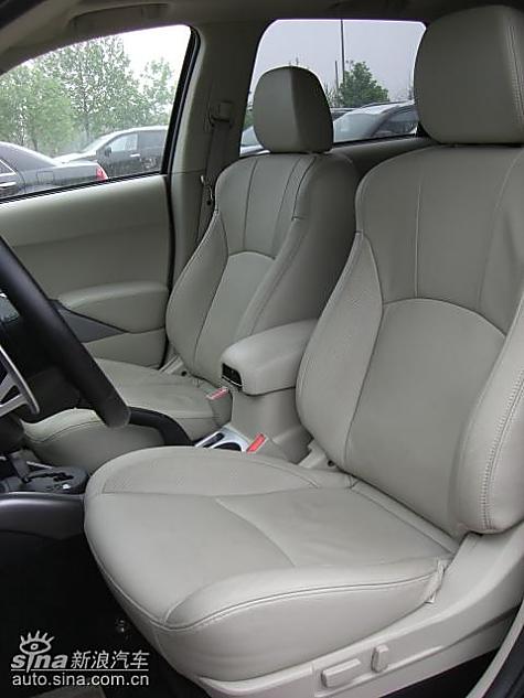 三菱Outlander EX到店实拍图