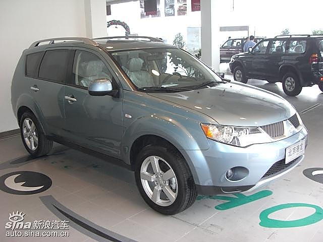 三菱Outlander EX到店实拍图