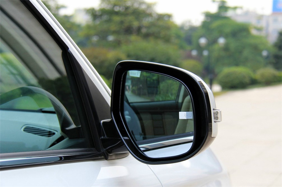 2013款 2.4L CVT 四驱 豪华导航版 7座 其他