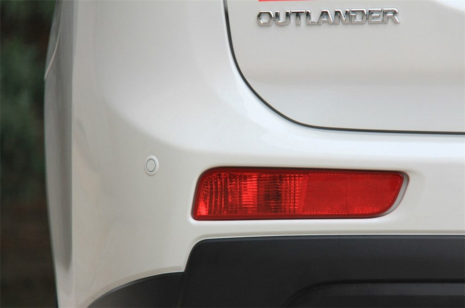 2013款 2.4L CVT 四驱 豪华导航版 7座 其他