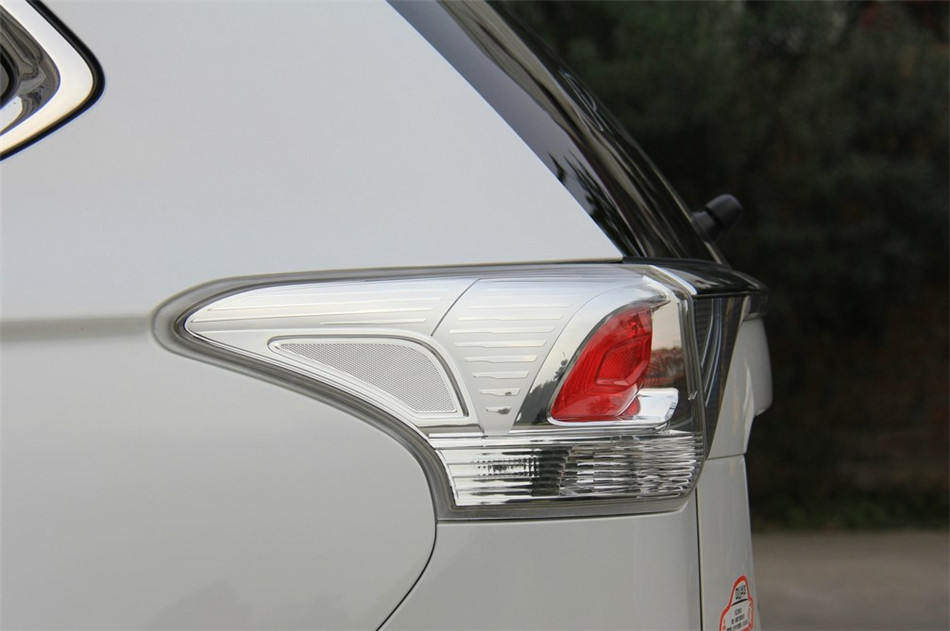 2013款 2.4L CVT 四驱 豪华导航版 7座 其他