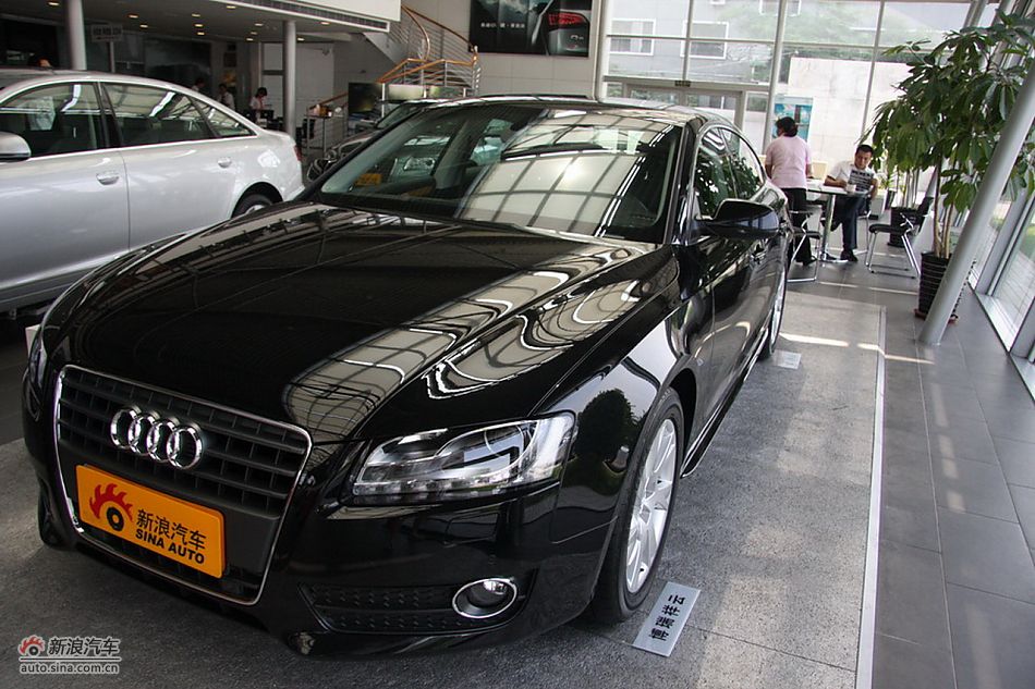 2010µA5 Sportback 2.0T