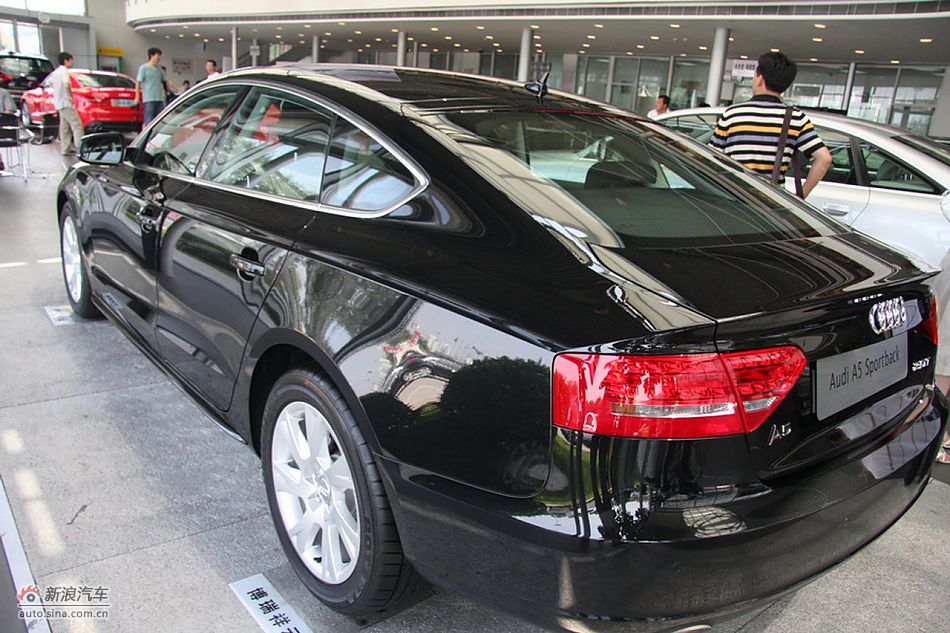 2010µA5 Sportback 2.0T