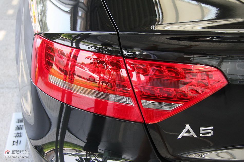 2010µA5 Sportback 2.0T