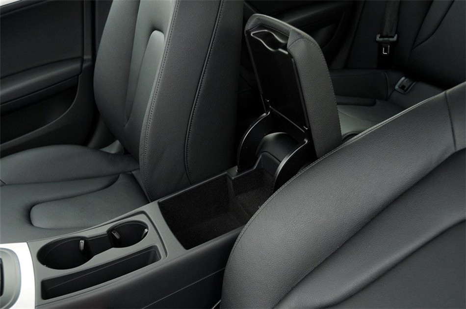 2013 2.0T ˫ Sportback 40 TFSI quattro οռ