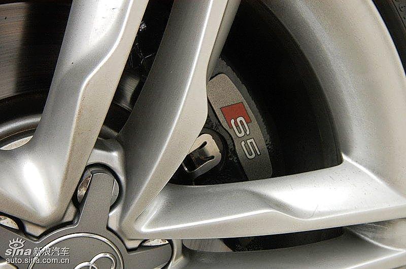 奥迪S5试车图片