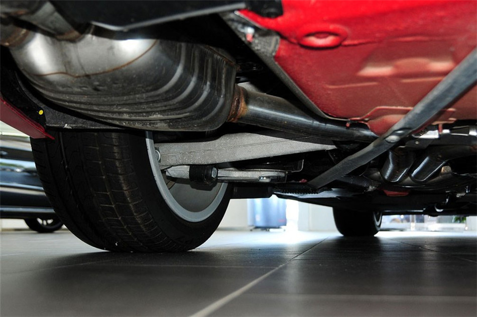 2012款 3.0T 双离合 Sportback 引擎底盘