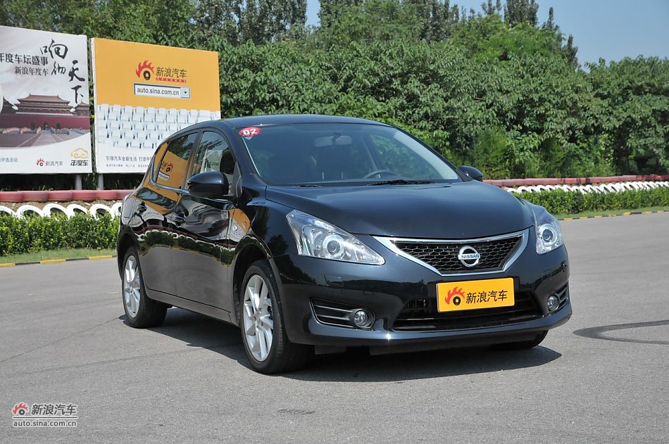 2011款骐达GTS外观