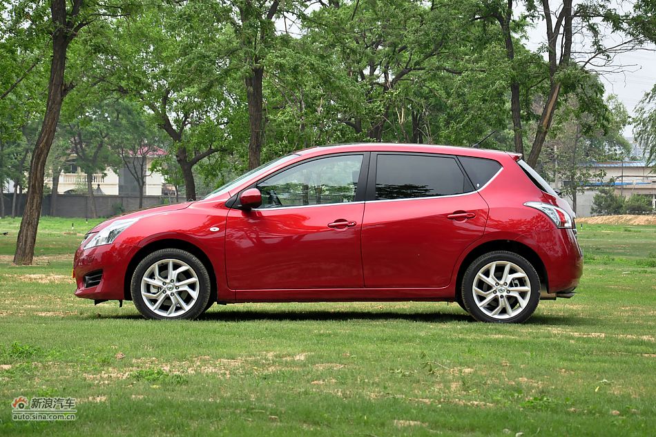 2011款骐达1.6T高清到店实拍