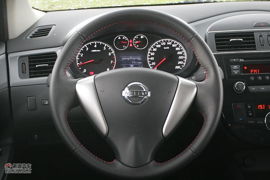 新骐达GTS内饰和功能细节