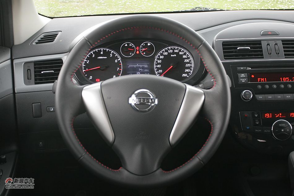 新骐达GTS内饰和功能细节