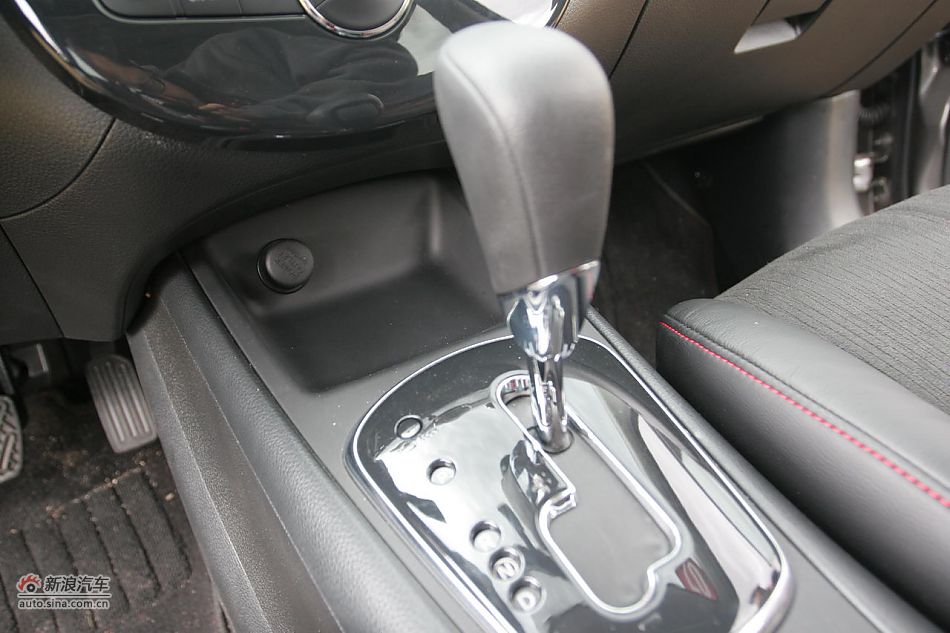 新骐达GTS内饰和功能细节